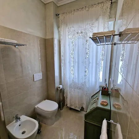 Apartment Casa Vacanze Fiore Ciampino Airport - Rome Station - 108 Mqs Ciampino