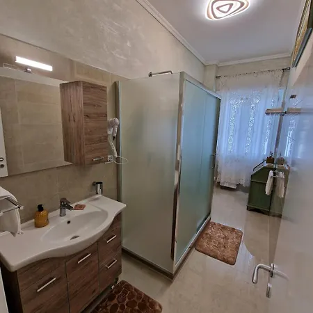 Casa Vacanze Fiore Ciampino Airport - Rome Station - 108 Mqs * Ciampino
