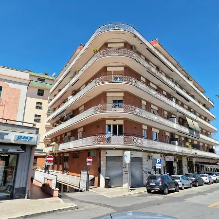 Casa Vacanze Fiore Ciampino Airport - Rome Station - 108 Mqs Apartment Ciampino