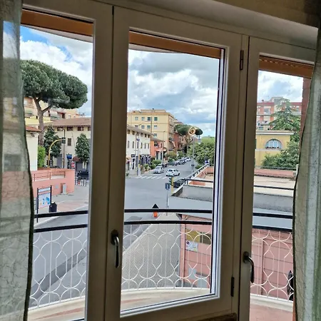 Casa Vacanze Fiore Ciampino Airport - Rome Station - 108 Mqs Apartment Ciampino